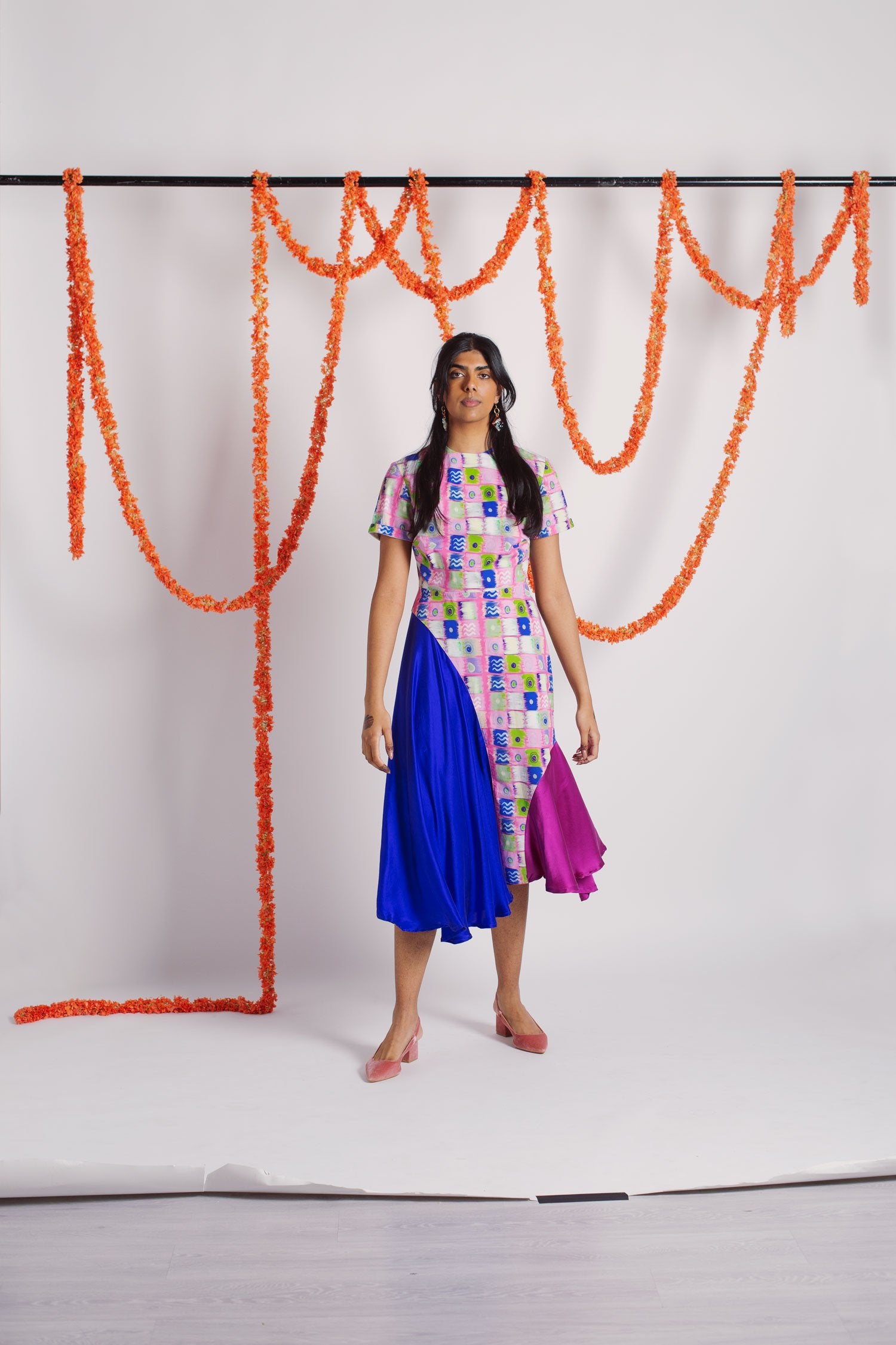 Flare midi dress - pink tile print - size M
